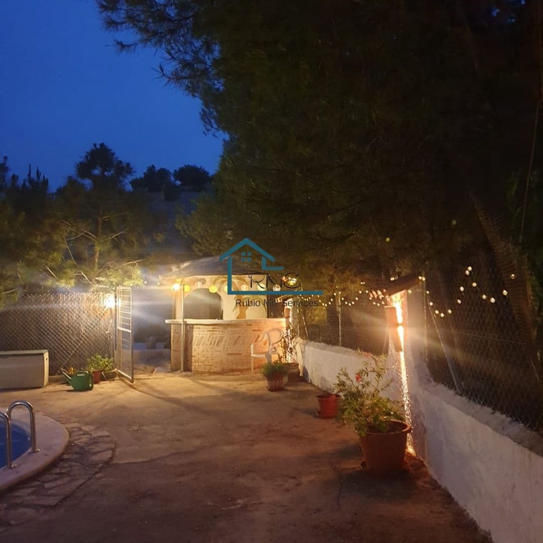 3 slaapkamer Villa te koop in Velez-Rubio met zwembad garage - € 229.000 (Ref: 9417832)