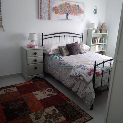 3 slaapkamer Villa te koop in Vélez-Rubio met zwembad garage - € 229.000 (Ref: 9417832)