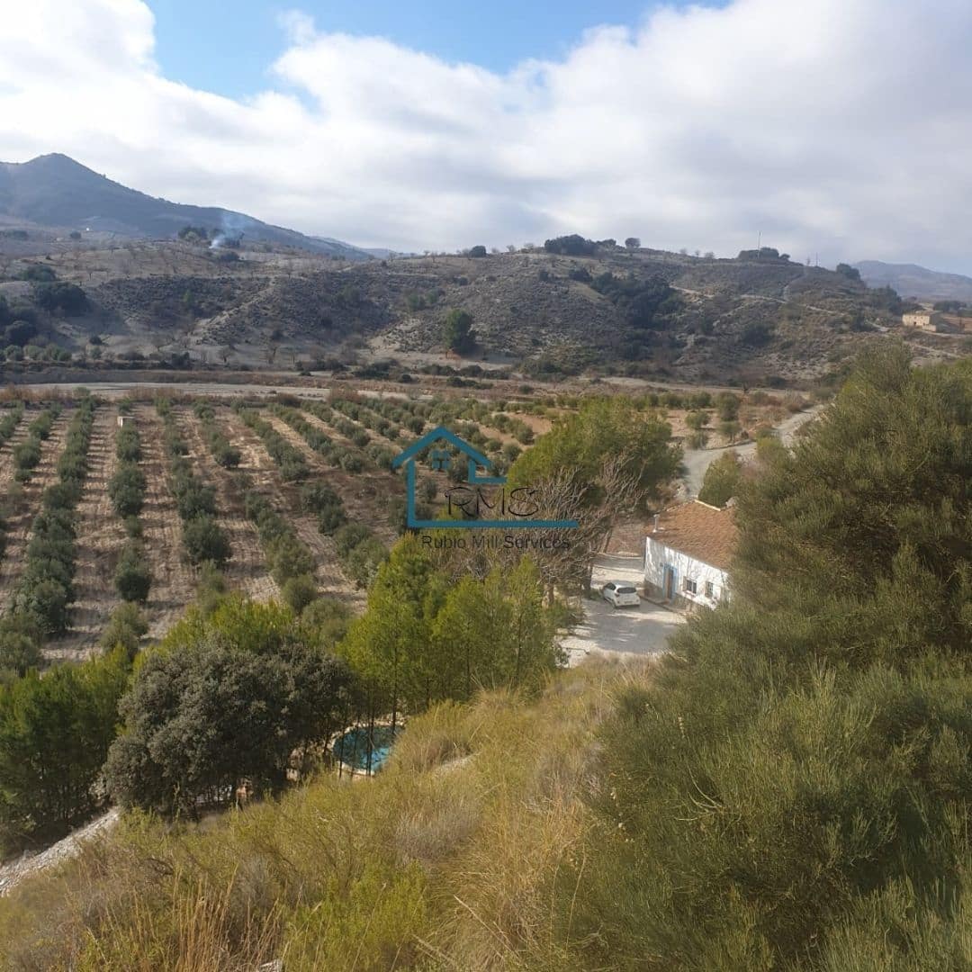 3 slaapkamer Villa te koop in Velez-Rubio met zwembad garage - € 229.000 (Ref: 9417832)