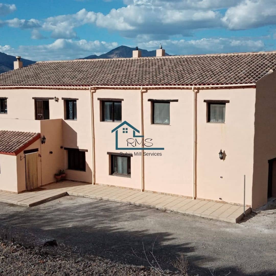 7 quarto Quinta/Casa Rural para venda em Chirivel com garagem - 280 000 € (Ref: 9545992)