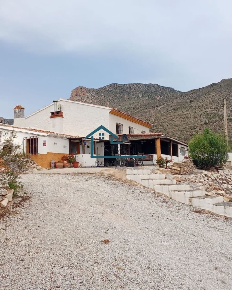 5 bedroom Finca/Country House for sale in Lorca with pool garage - € 325,000 (Ref: 9814085)