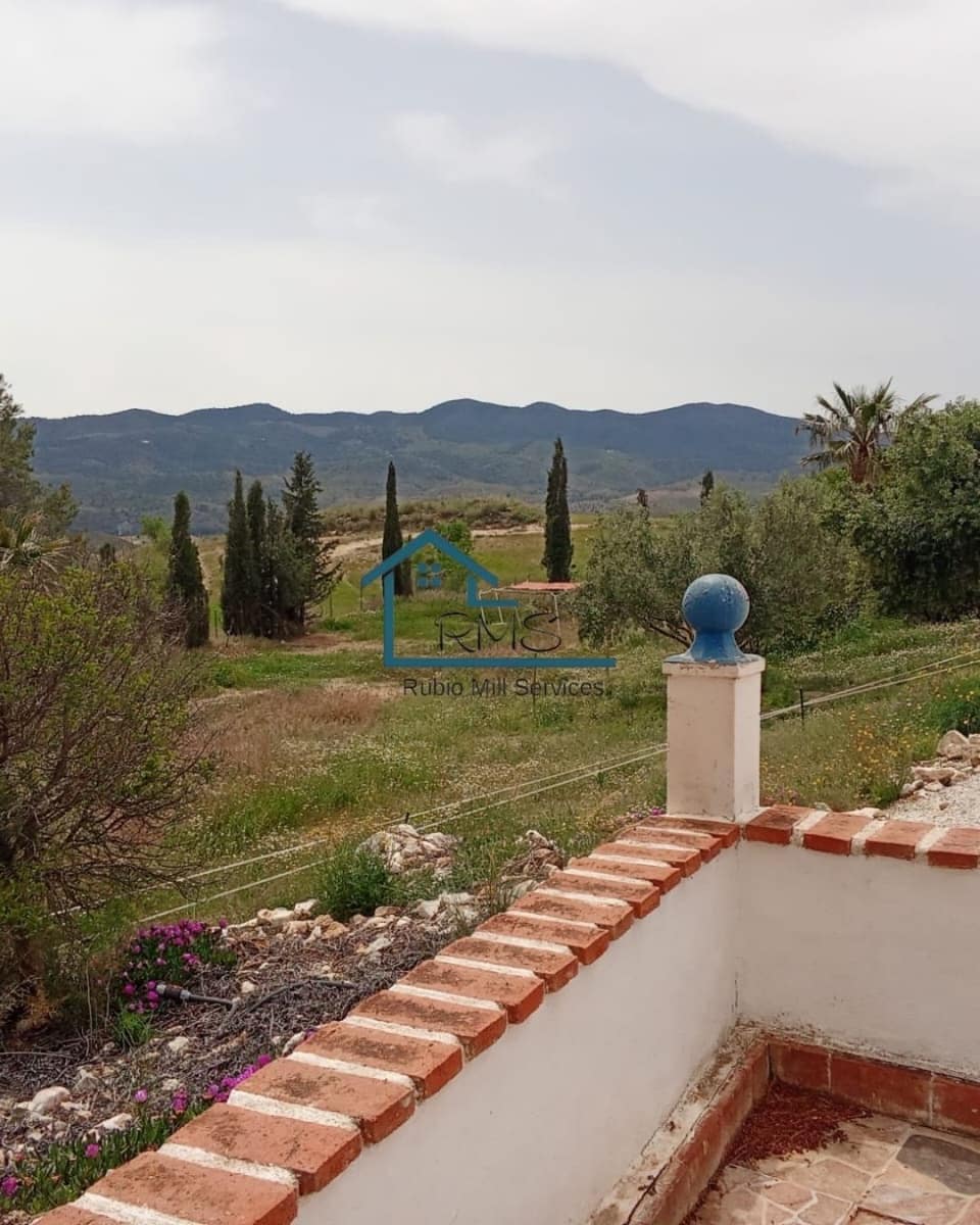 5 bedroom Finca/Country House for sale in Lorca with pool garage - € 325,000 (Ref: 9814085)