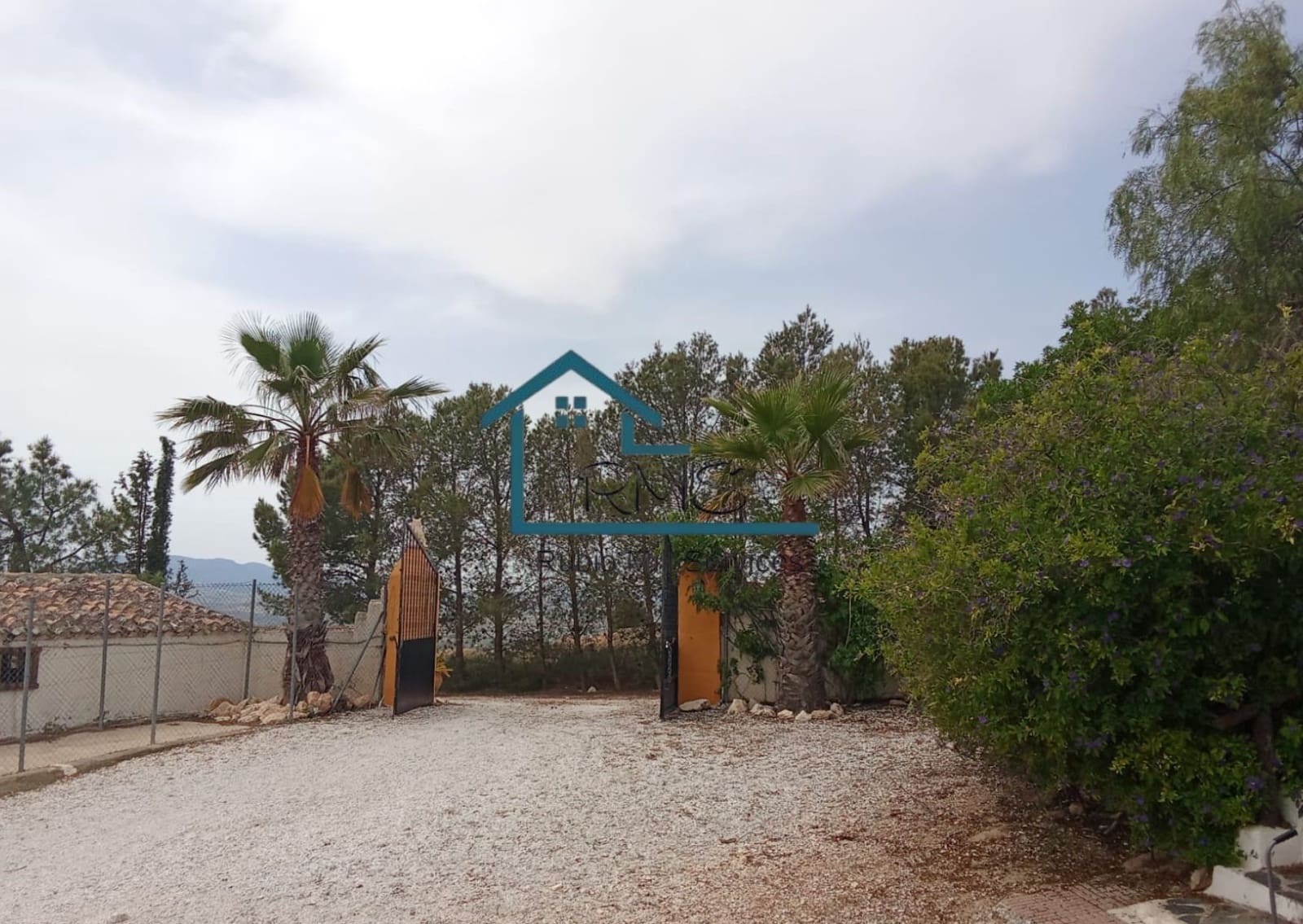 5 bedroom Finca/Country House for sale in Lorca with pool garage - € 325,000 (Ref: 9814085)
