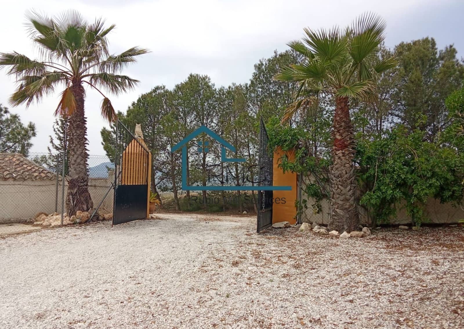 5 bedroom Finca/Country House for sale in Lorca with pool garage - € 325,000 (Ref: 9814085)