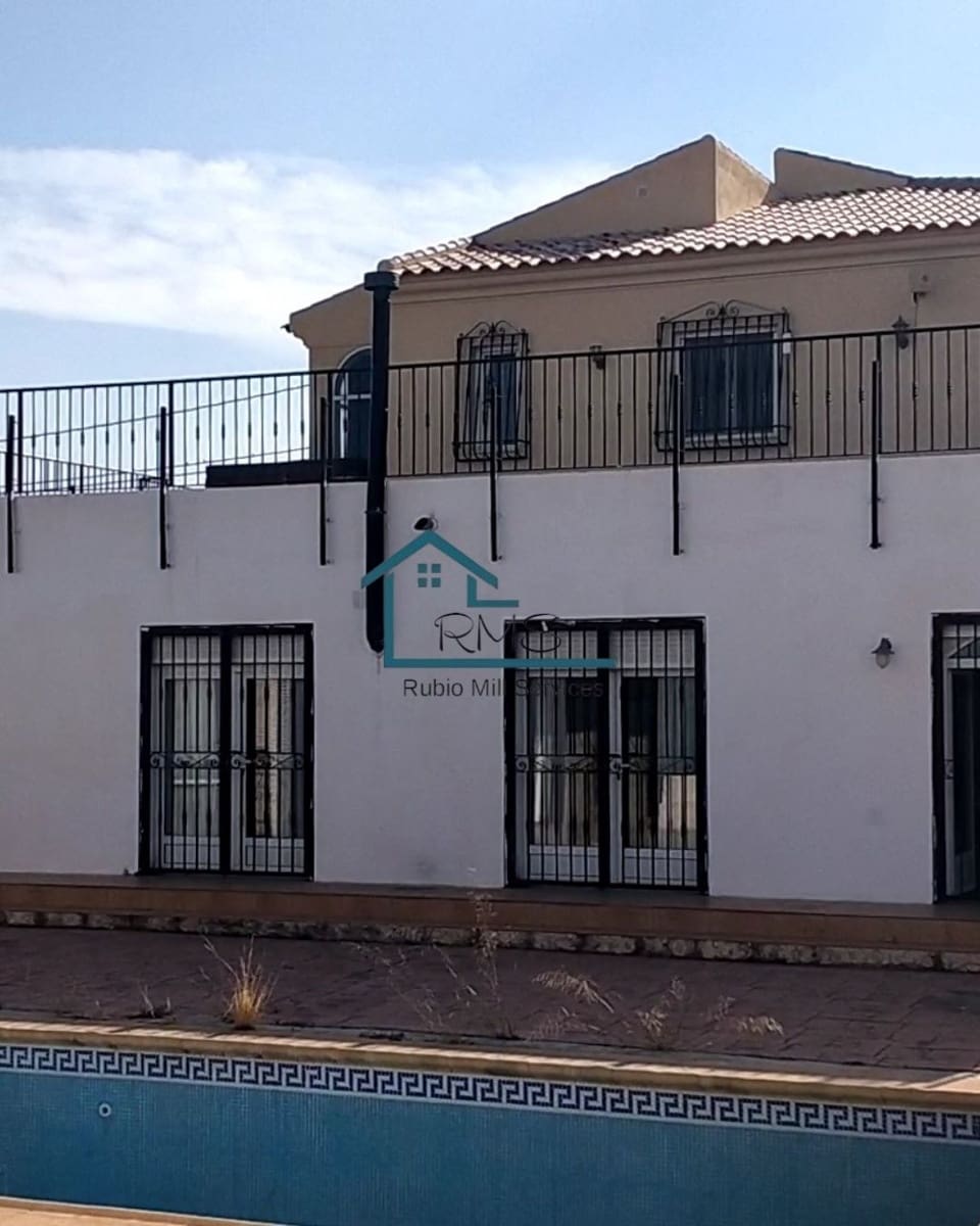 3 slaapkamer Villa te koop in Urcal met zwembad garage - € 320.000 (Ref: 9839957)
