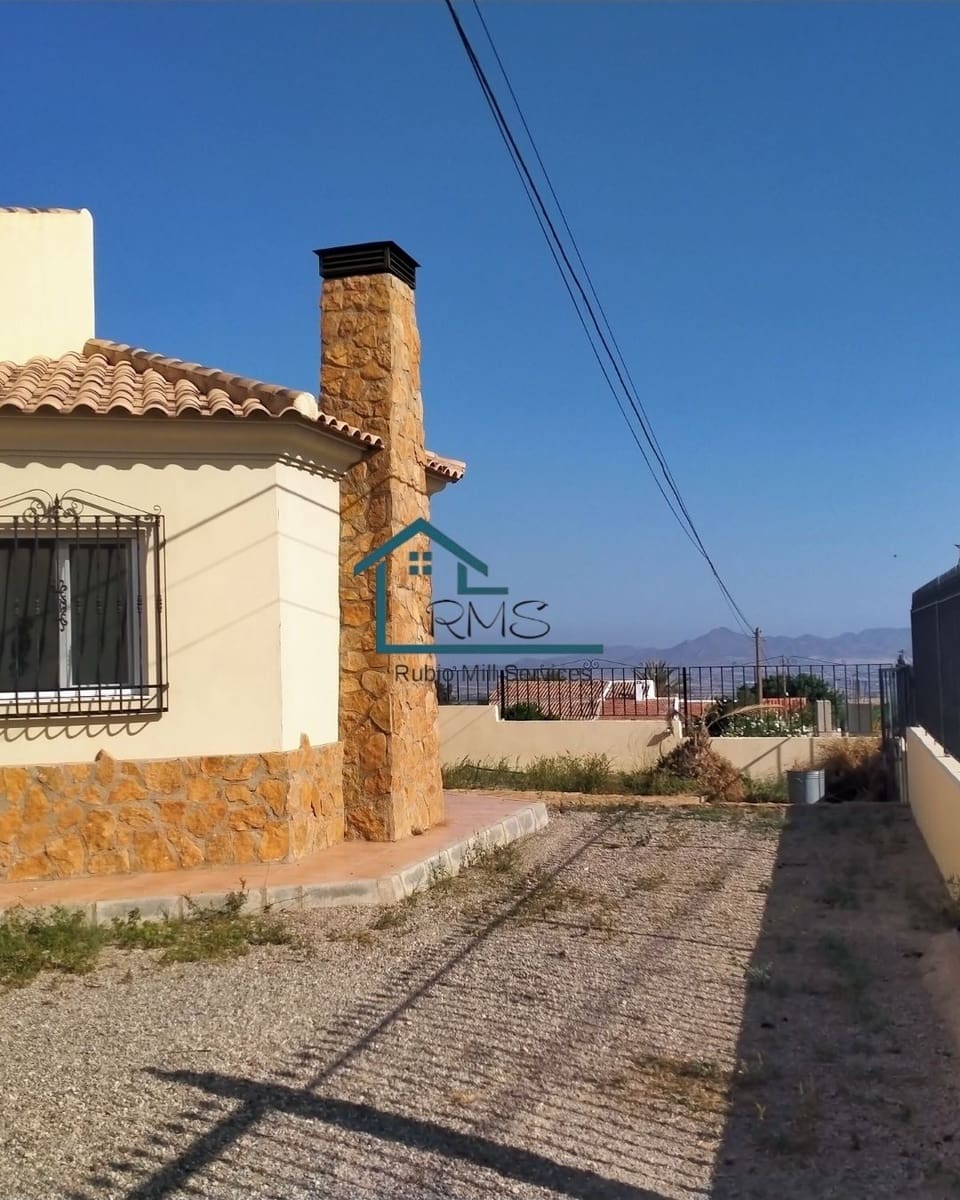 3 slaapkamer Villa te koop in Urcal met zwembad garage - € 320.000 (Ref: 9839957)
