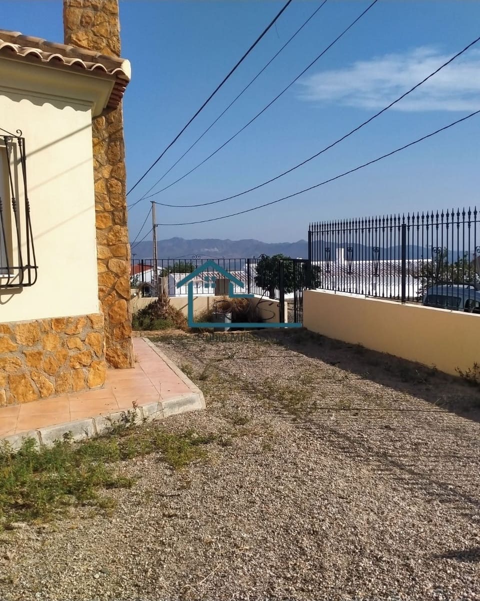 3 slaapkamer Villa te koop in Urcal met zwembad garage - € 320.000 (Ref: 9839957)