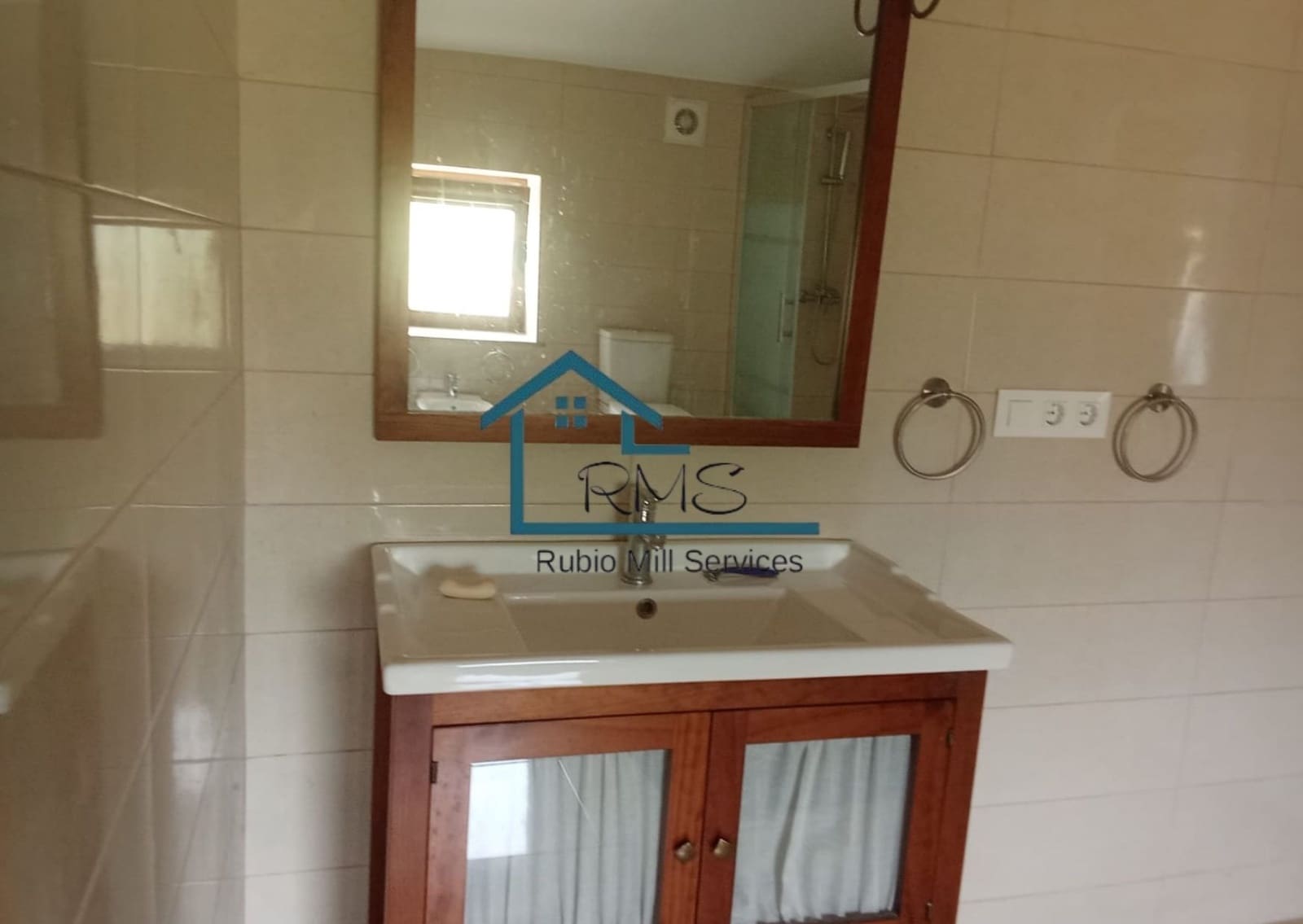 8 bedroom Villa for sale in Velez-Blanco with pool garage - € 499,950 (Ref: 9961758)