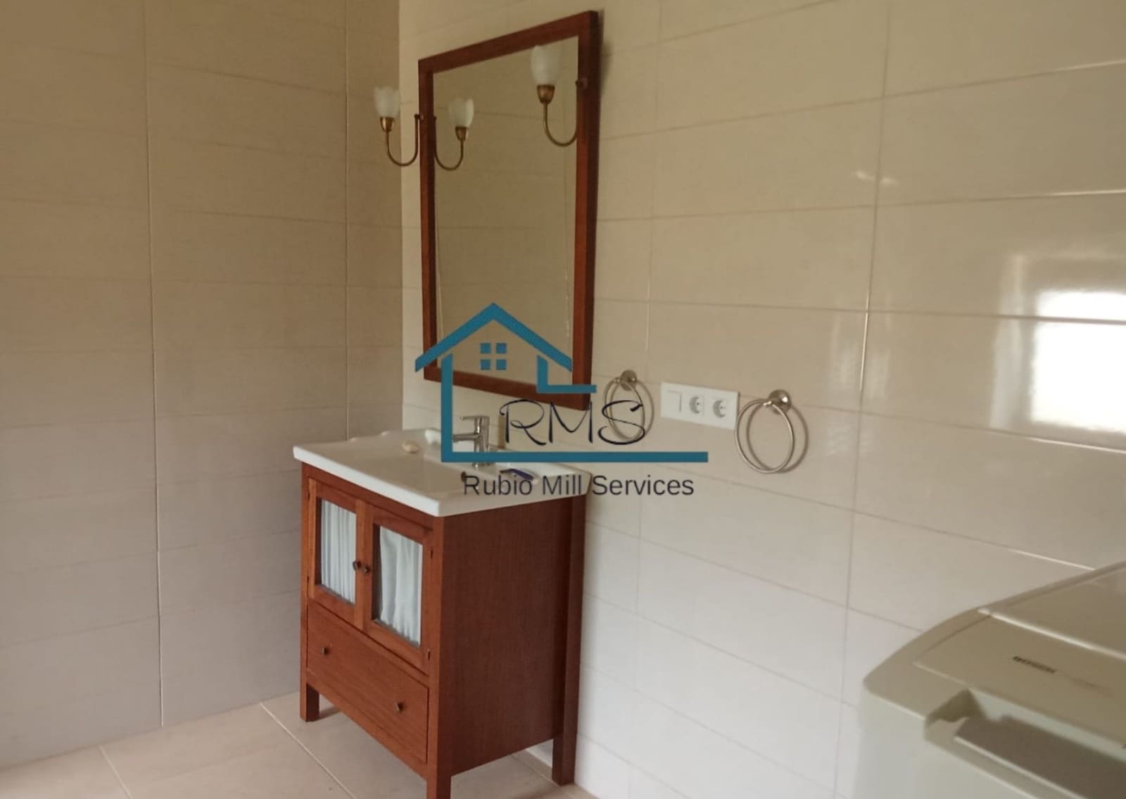 8 bedroom Villa for sale in Velez-Blanco with pool garage - € 499,950 (Ref: 9961758)