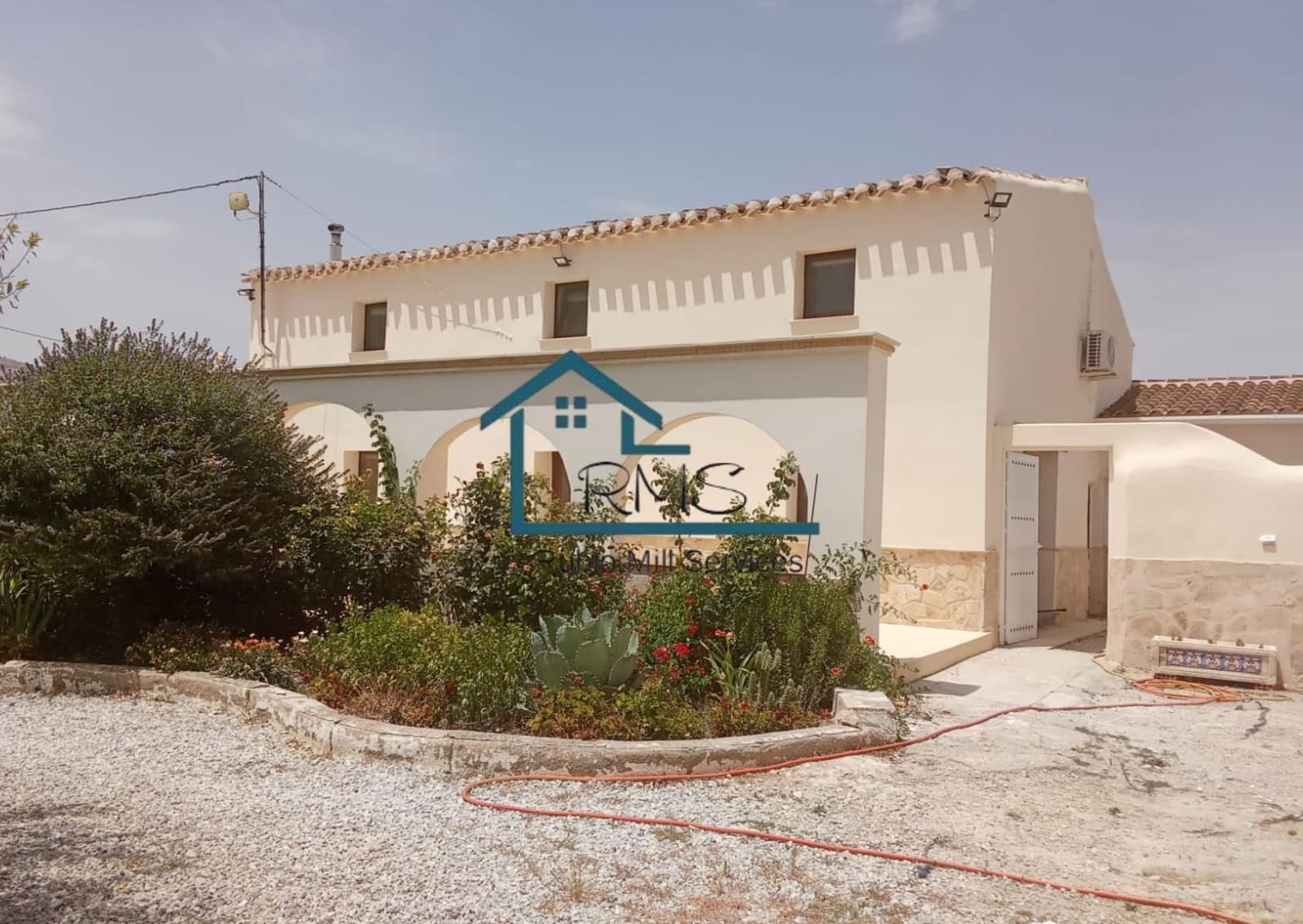 8 bedroom Villa for sale in Velez-Blanco with pool garage - € 499,950 (Ref: 9961758)