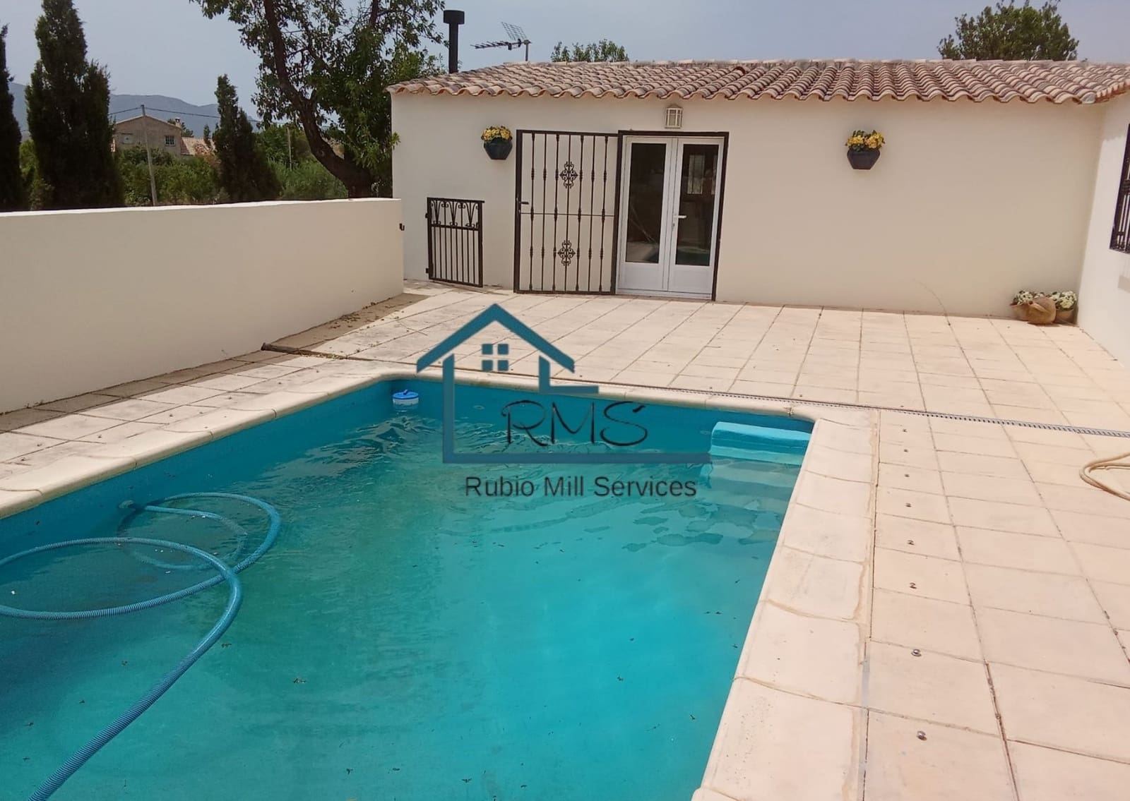 8 bedroom Villa for sale in Velez-Blanco with pool garage - € 499,950 (Ref: 9961758)