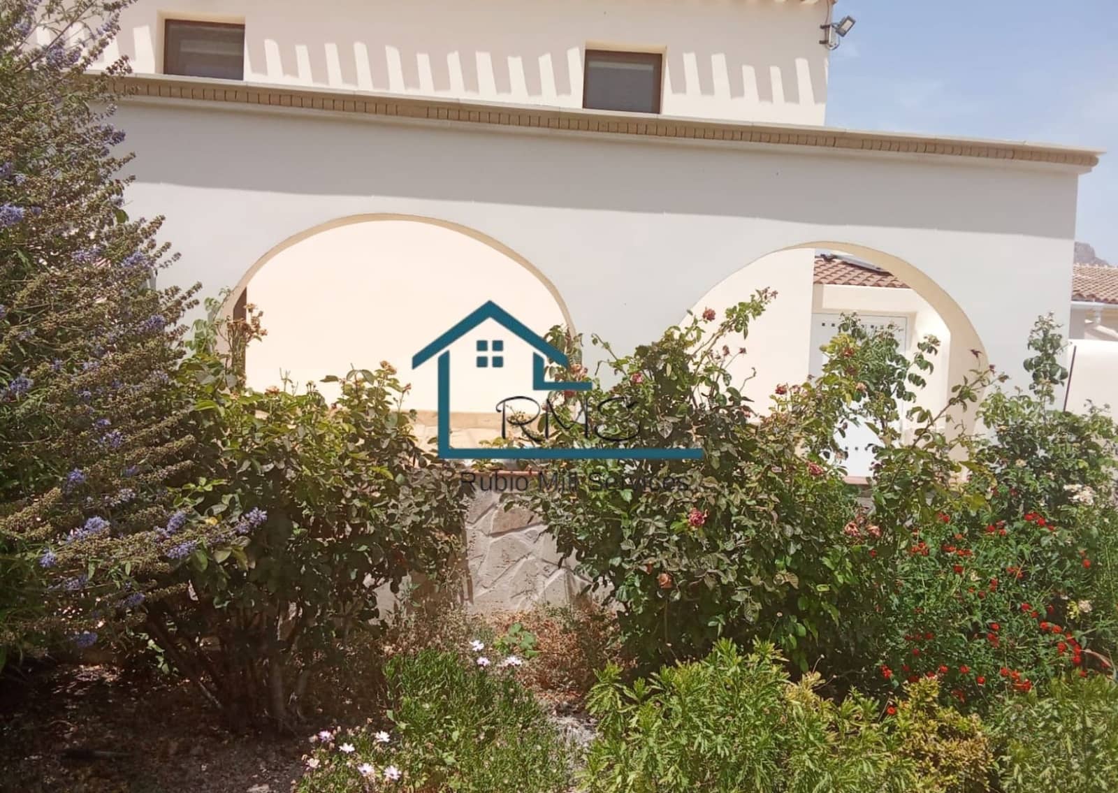 8 bedroom Villa for sale in Velez-Blanco with pool garage - € 499,950 (Ref: 9961758)