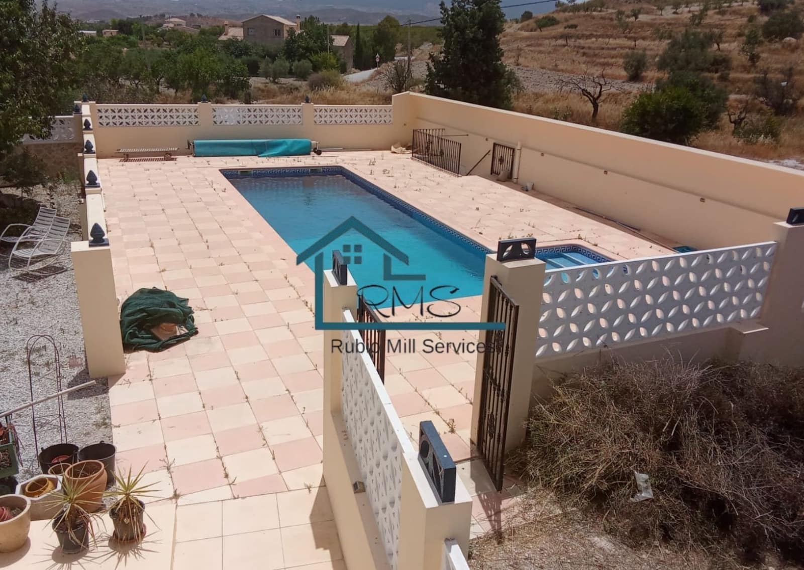 8 bedroom Villa for sale in Velez-Blanco with pool garage - € 499,950 (Ref: 9961758)