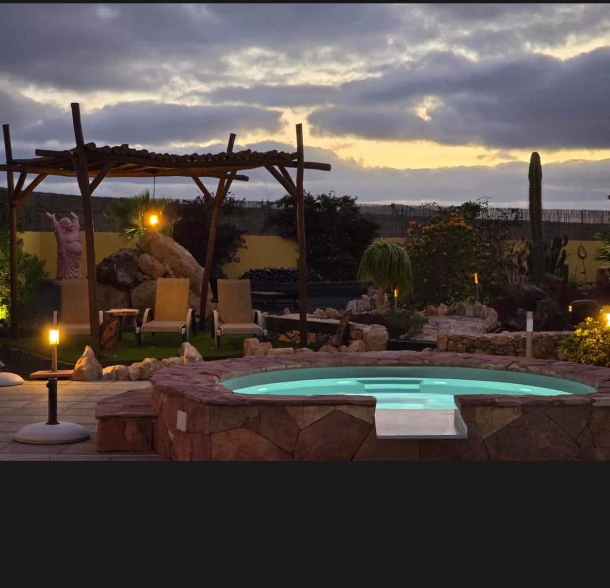 8 slaapkamer Finca/Landhuis te koop in Puerto del Rosario met zwembad garage - € 1.149.000 (Ref: 9436281)