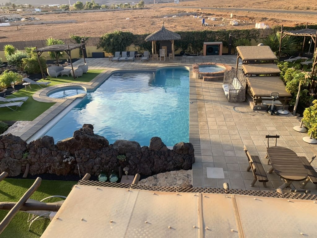 8 slaapkamer Finca/Landhuis te koop in Puerto del Rosario met zwembad garage - € 1.149.000 (Ref: 9436281)