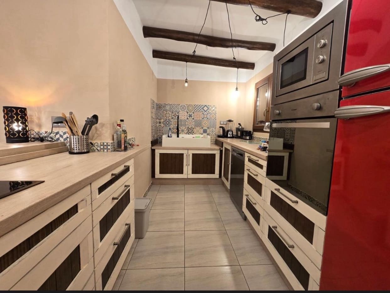 8 slaapkamer Finca/Landhuis te koop in Puerto del Rosario met zwembad garage - € 1.149.000 (Ref: 9436281)