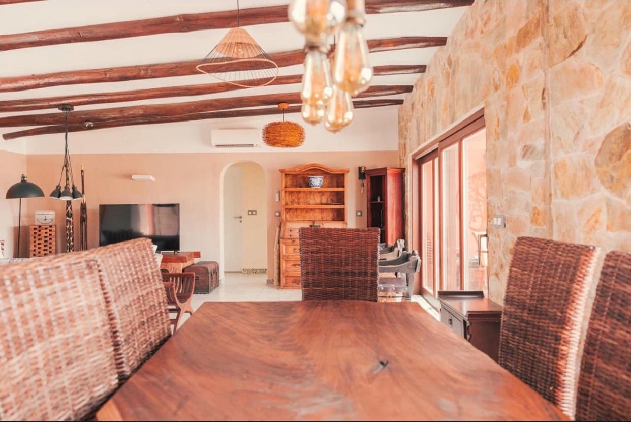 8 slaapkamer Finca/Landhuis te koop in Puerto del Rosario met zwembad garage - € 1.149.000 (Ref: 9436281)