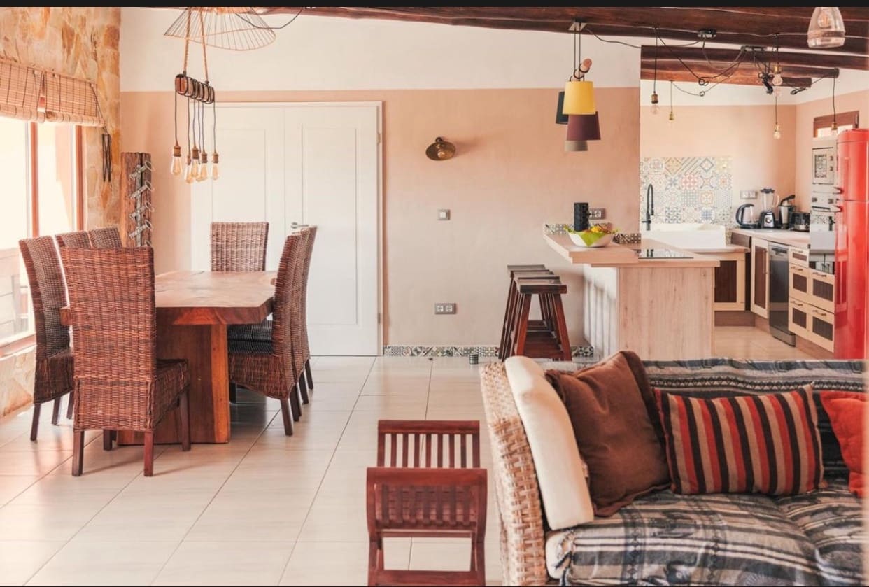 8 slaapkamer Finca/Landhuis te koop in Puerto del Rosario met zwembad garage - € 1.149.000 (Ref: 9436281)