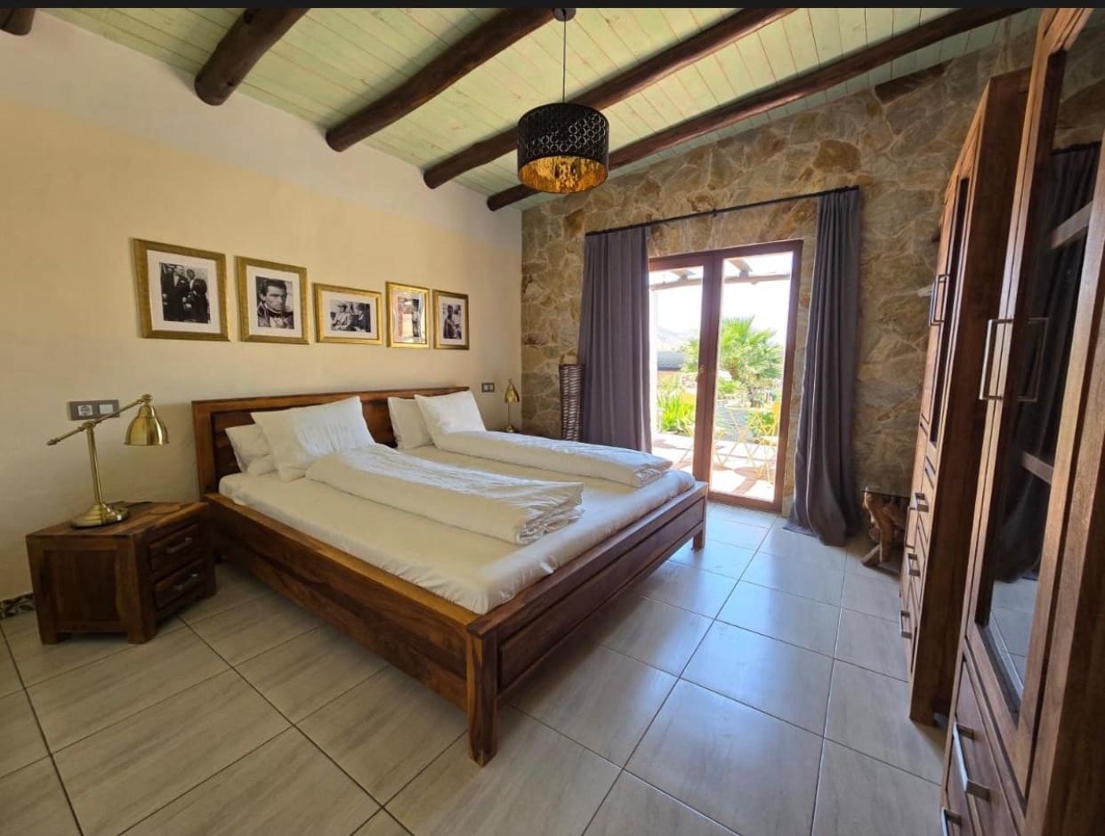 8 slaapkamer Finca/Landhuis te koop in Puerto del Rosario met zwembad garage - € 1.149.000 (Ref: 9436281)