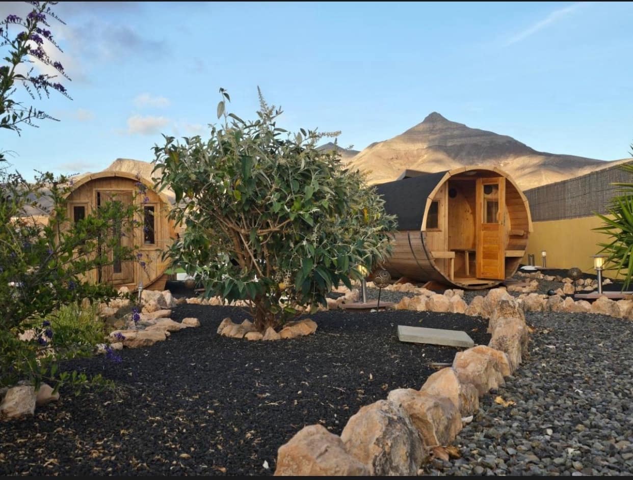 8 slaapkamer Finca/Landhuis te koop in Puerto del Rosario met zwembad garage - € 1.149.000 (Ref: 9436281)