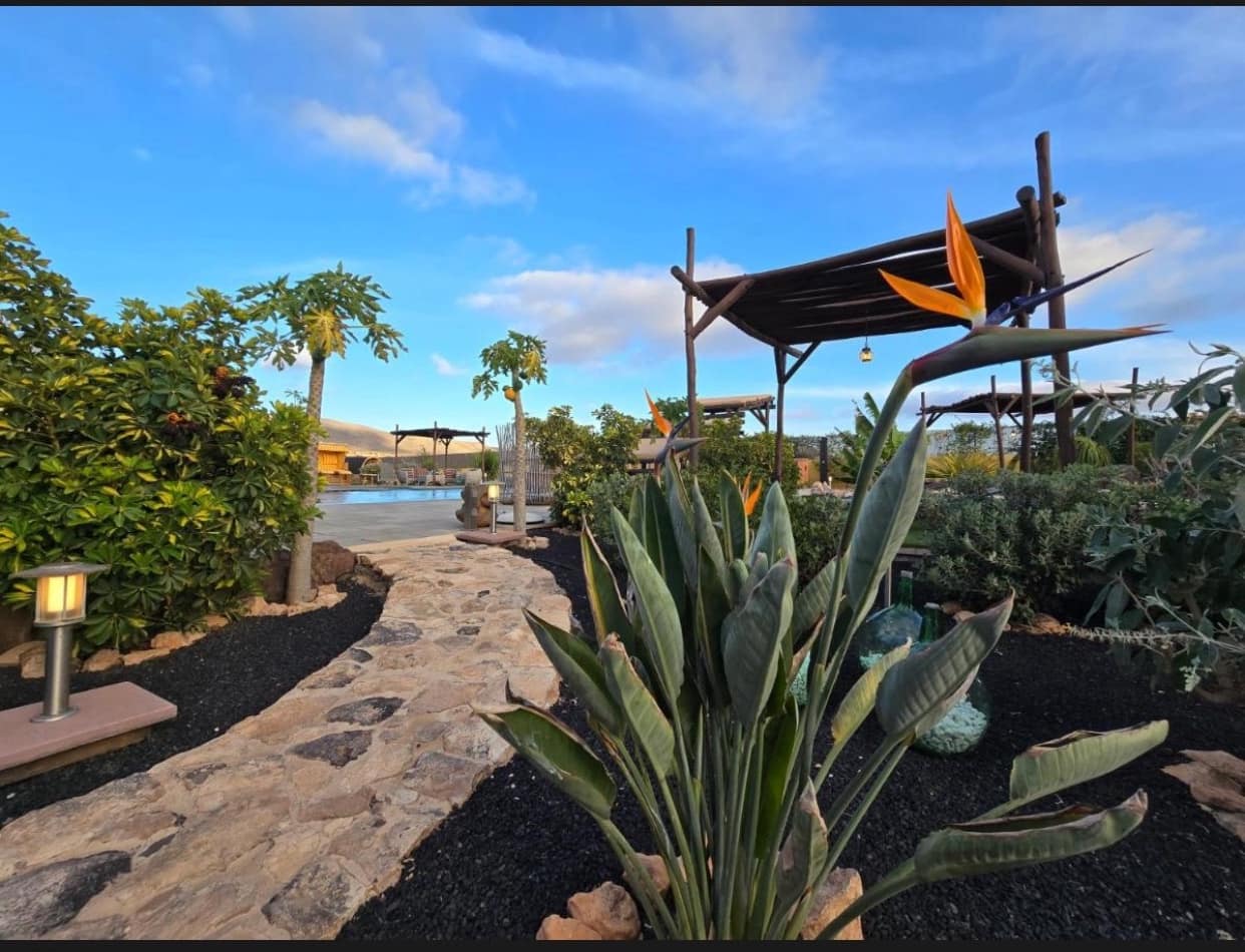 9 bedroom Finca/Country House for sale in Puerto del Rosario with pool garage - € 1,490,000 (Ref: 9436281)