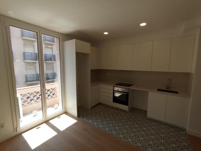Appartement de 3 chambres à louer à Mataró - 1 450 € (Ref: 9841225)