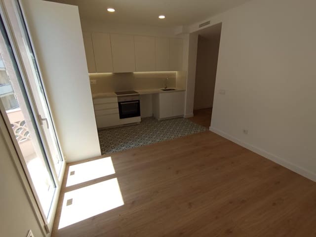 Appartement de 3 chambres à louer à Mataró - 1 450 € (Ref: 9841225)