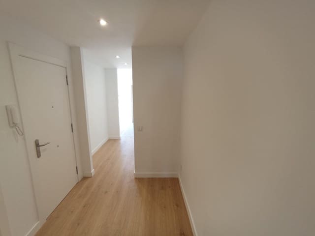 Appartement de 3 chambres à louer à Mataró - 1 450 € (Ref: 9841225)