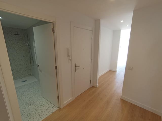 Appartement de 3 chambres à louer à Mataró - 1 450 € (Ref: 9841225)