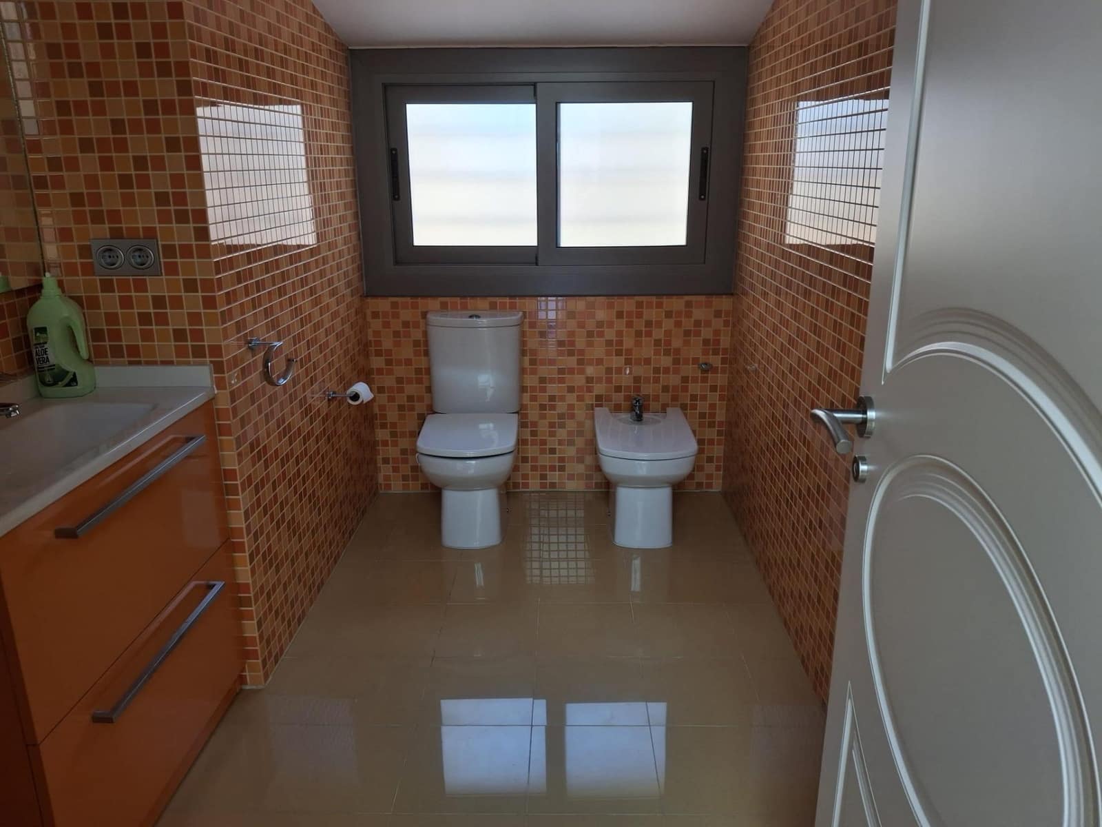 Adosado de 5 habitaciones en Mataró en venta con piscina - 1.300.000 € (Ref: 9841234)