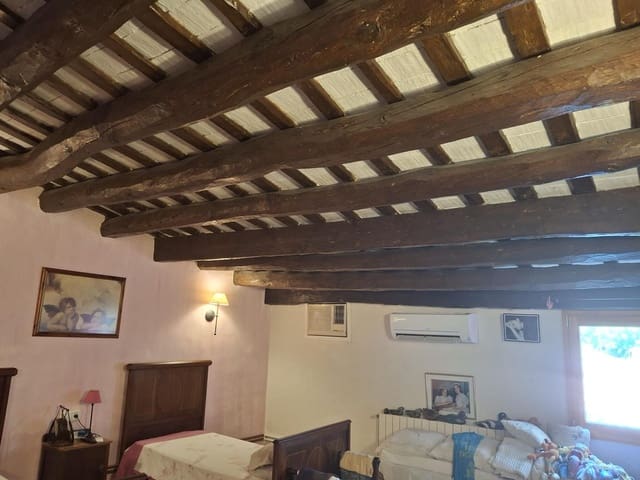 Pareado de 3 habitaciones en Mataró en venta - 1.100.000 € (Ref: 9841237)