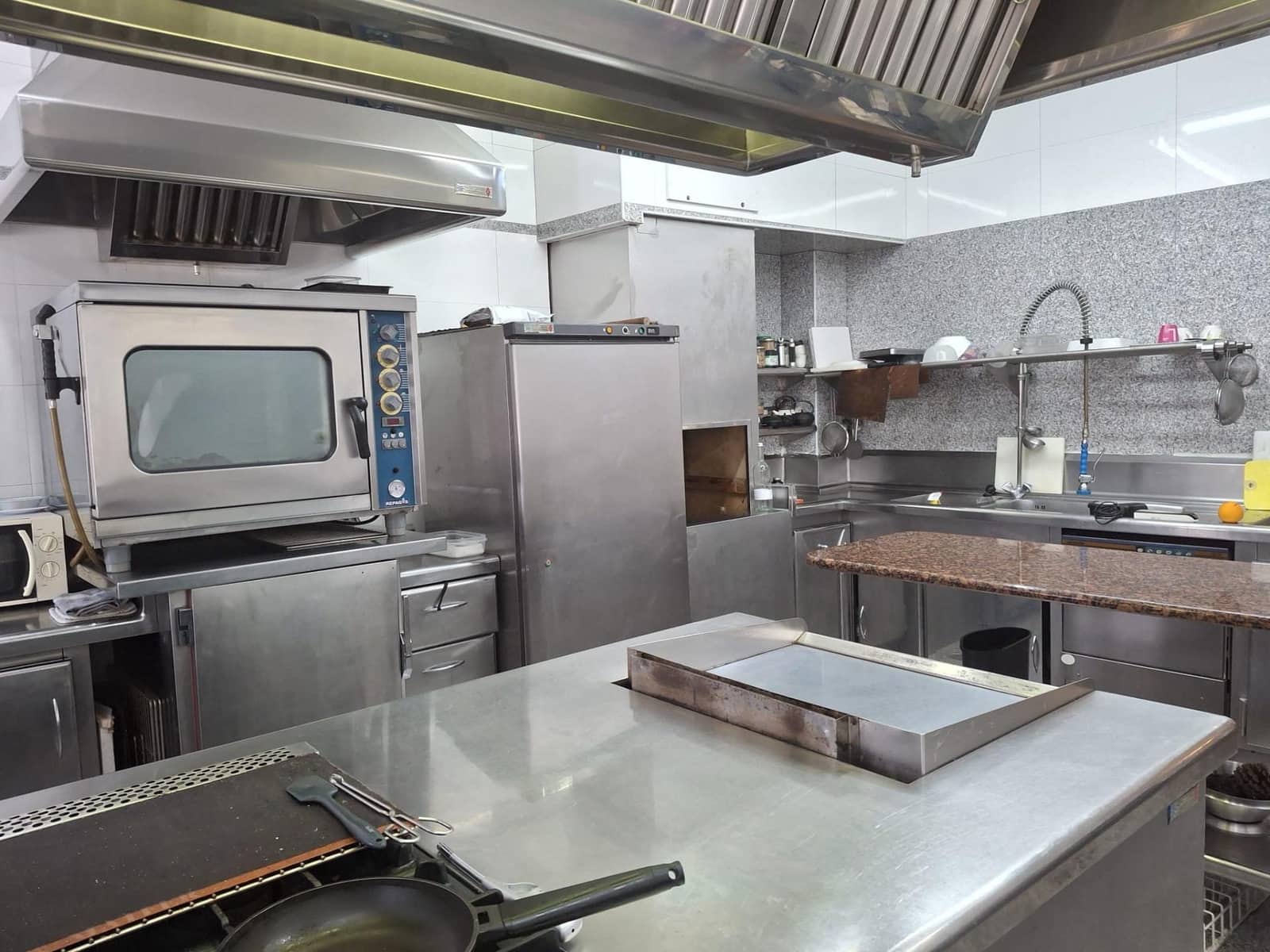 3 sovrum Semi-fristående Villa till salu i Mataro - 1 100 000 € (Ref: 9841237)
