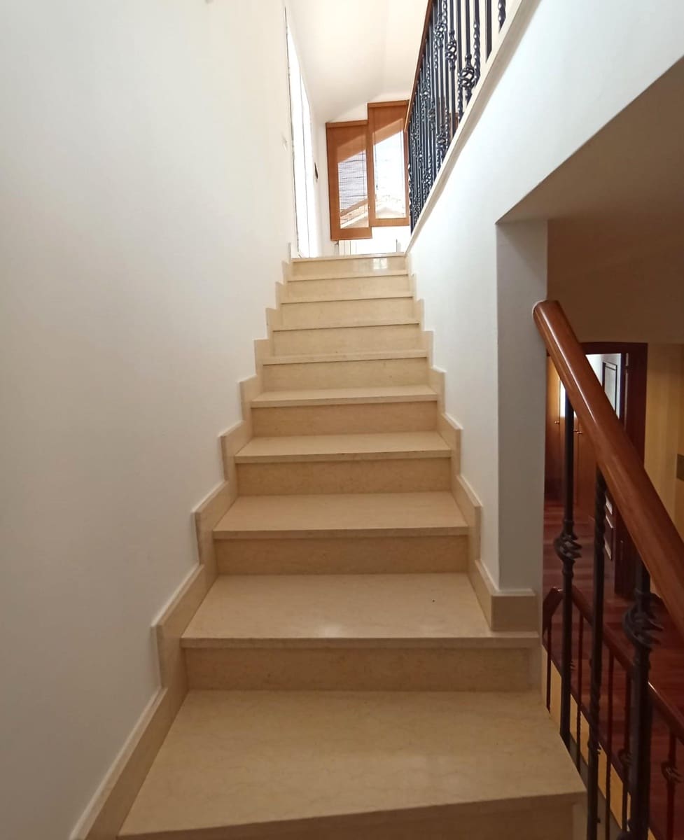 5 sypialnia Willa na sprzedaż w Vilassar de Dalt z basenem garażem - 930 000 € (Ref: 9841239)