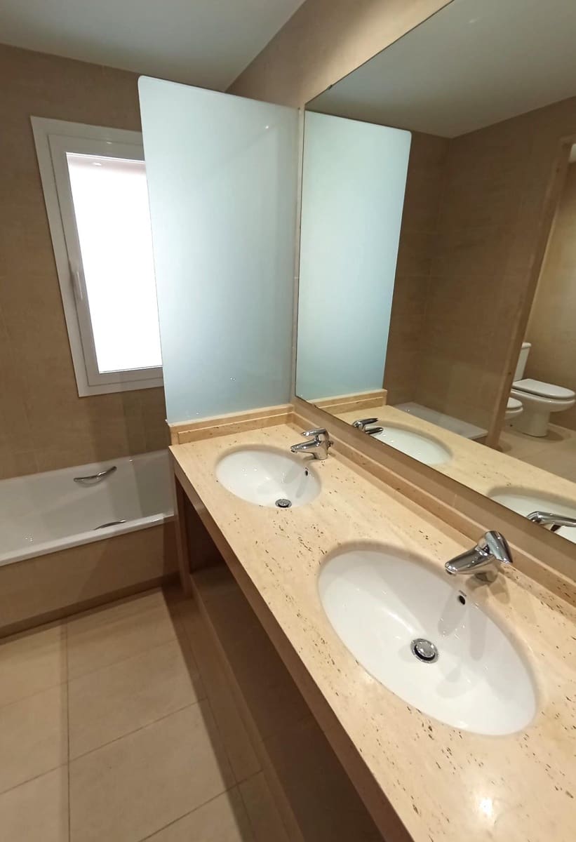 5 sypialnia Willa na sprzedaż w Vilassar de Dalt z basenem garażem - 930 000 € (Ref: 9841239)