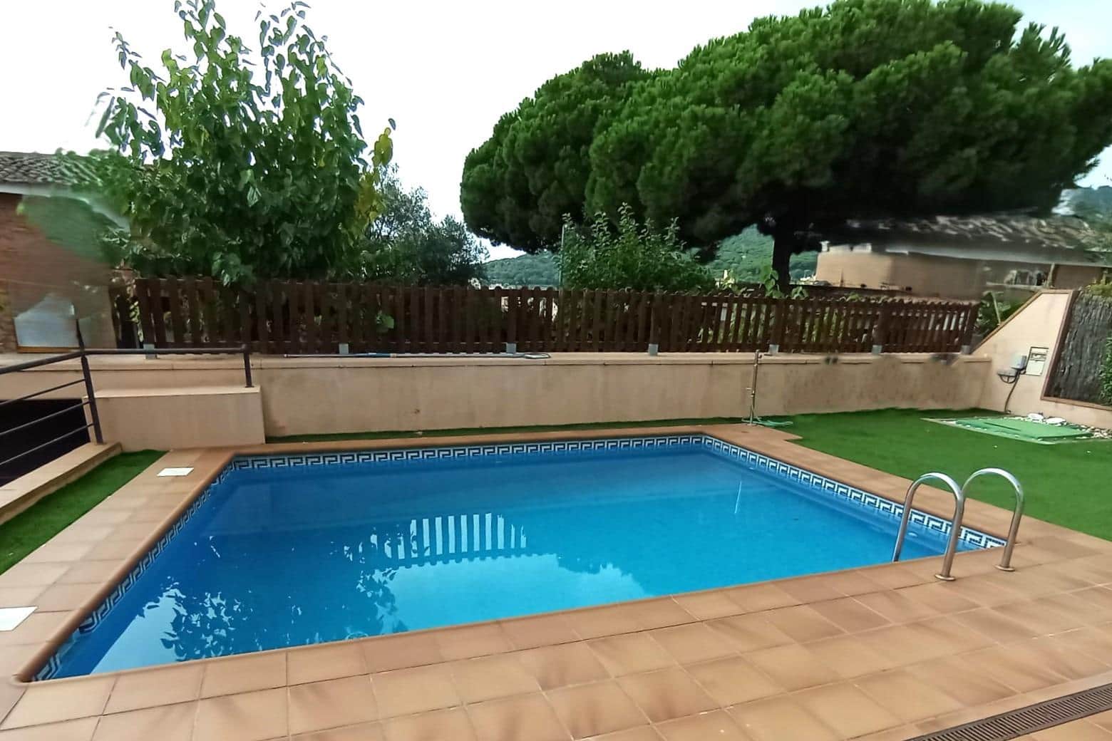 5 sypialnia Willa na sprzedaż w Vilassar de Dalt z basenem garażem - 930 000 € (Ref: 9841239)