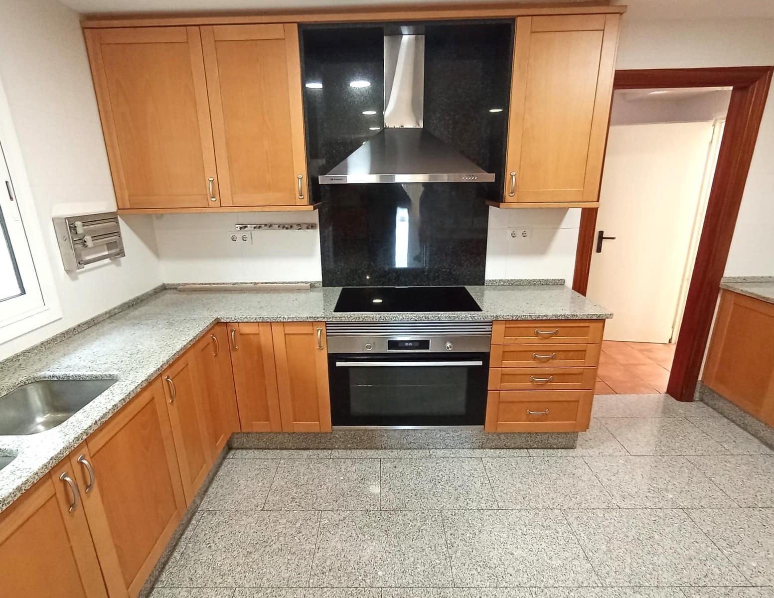 5 sypialnia Willa na sprzedaż w Vilassar de Dalt z basenem garażem - 930 000 € (Ref: 9841239)
