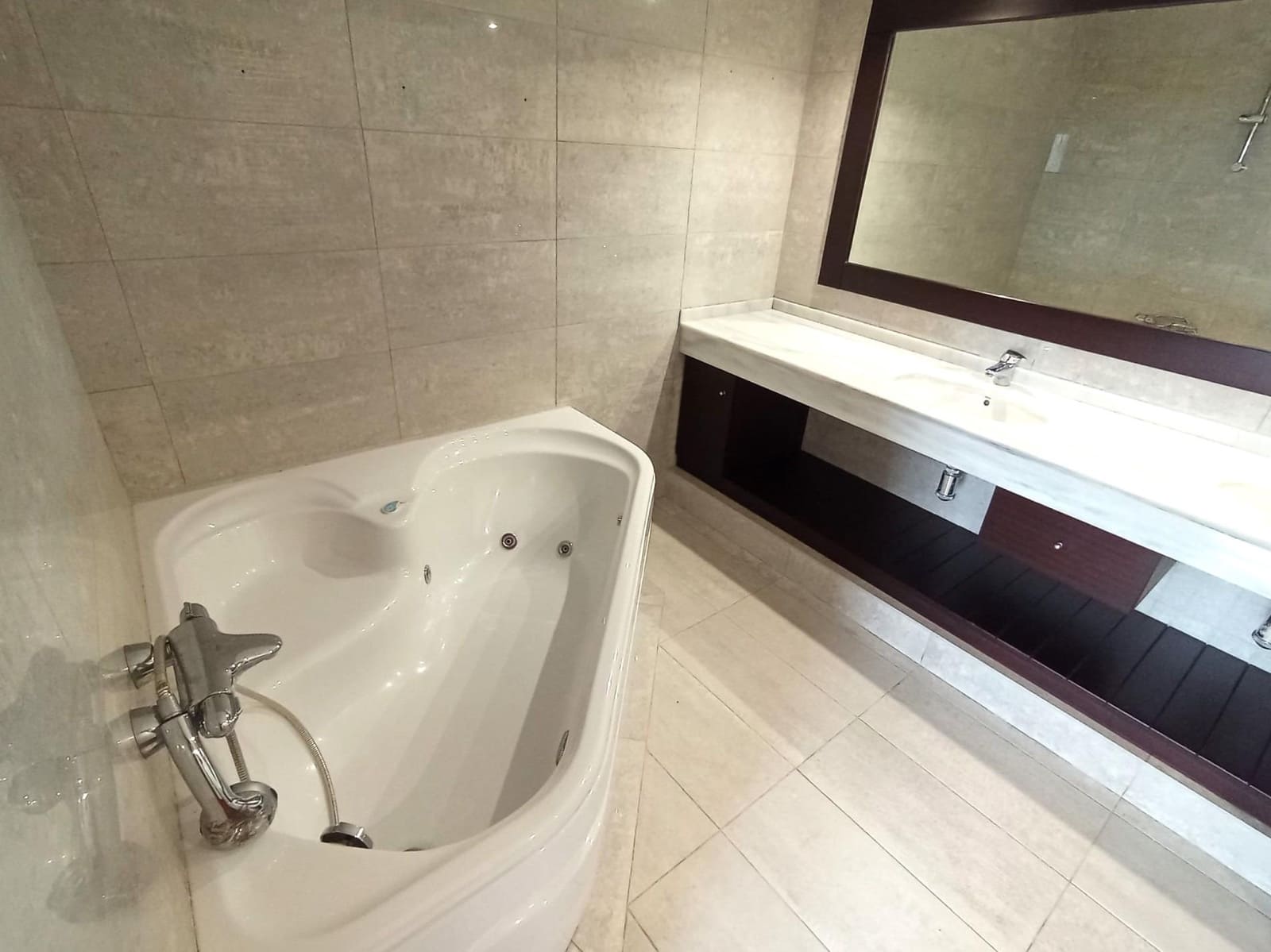 5 sypialnia Willa na sprzedaż w Vilassar de Dalt z basenem garażem - 930 000 € (Ref: 9841239)