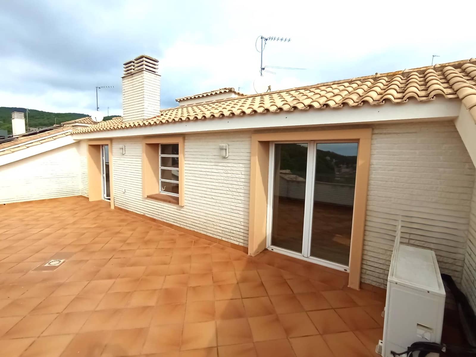 5 sypialnia Willa na sprzedaż w Vilassar de Dalt z basenem garażem - 930 000 € (Ref: 9841239)