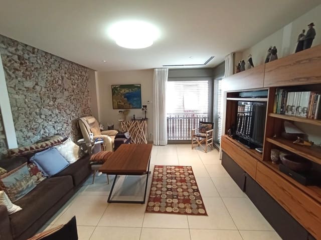 5 sypialnia Dom na sprzedaż w Mataró z basenem garażem - 990 000 € (Ref: 9841240)