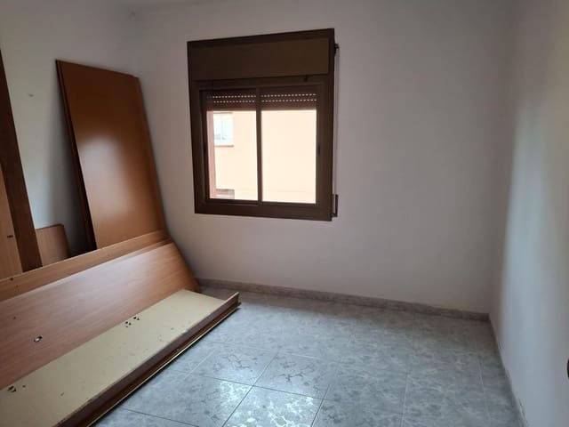 3 soveværelse Lejlighed til salg i Mataró - € 170.000 (Ref: 9841245)