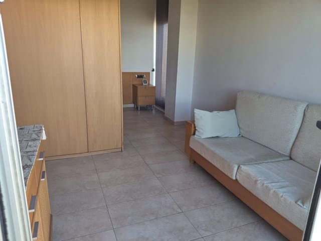 Penthouse til salg i Mataró med garage - € 226.000 (Ref: 9841246)