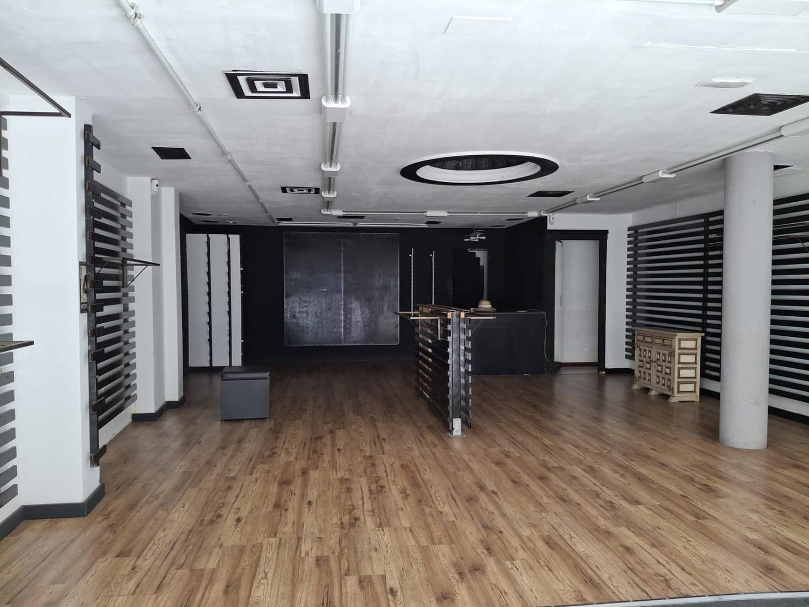 Commerciale da affittare in Mataro - 1.000 € (Rif: 9841247)
