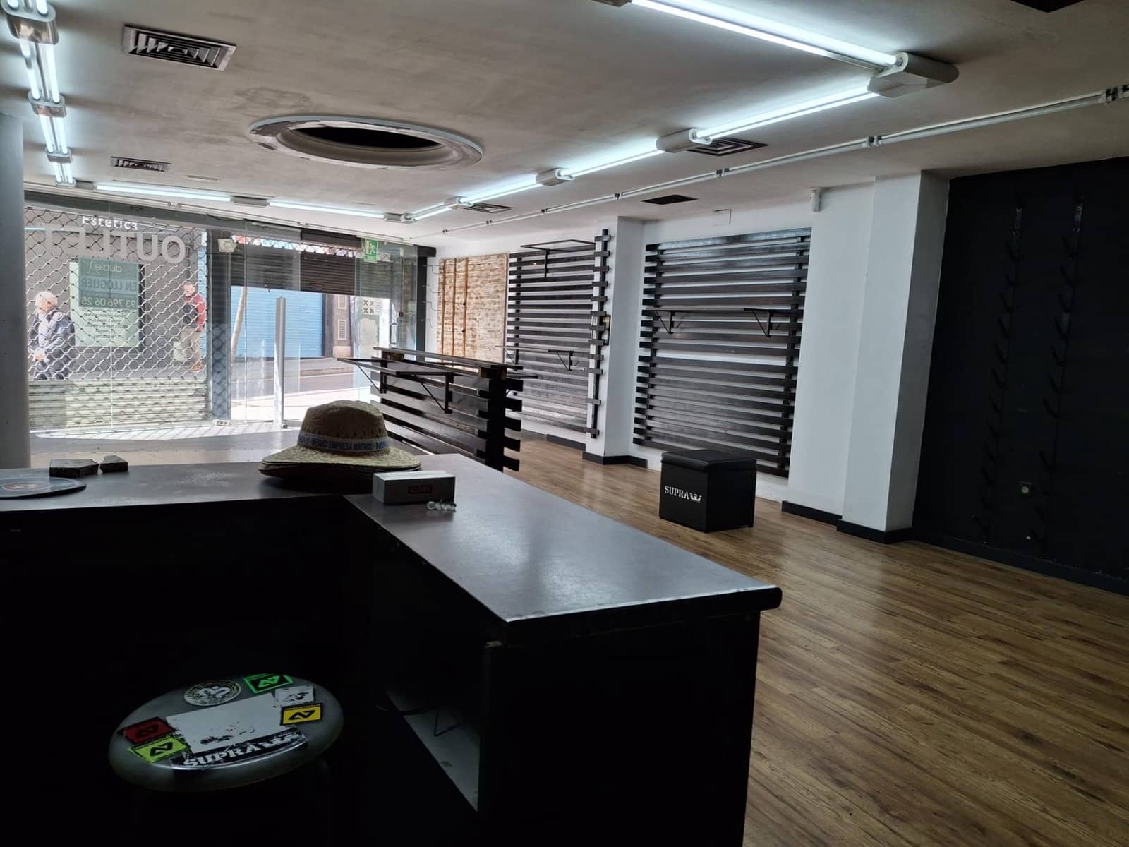 Commerciale da affittare in Mataro - 1.000 € (Rif: 9841247)