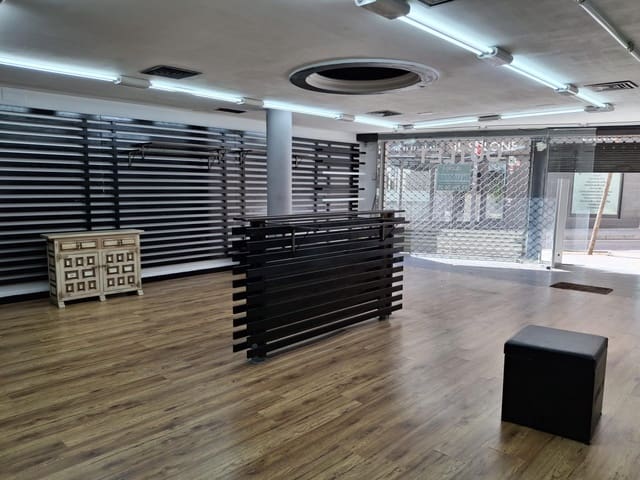 Commerciale da affittare in Mataró - 1.000 € (Rif: 9841247)