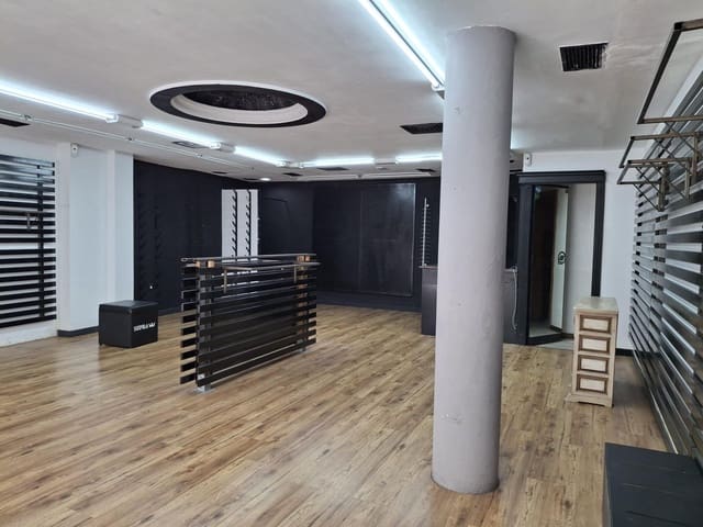 Commerciale da affittare in Mataró - 1.000 € (Rif: 9841247)