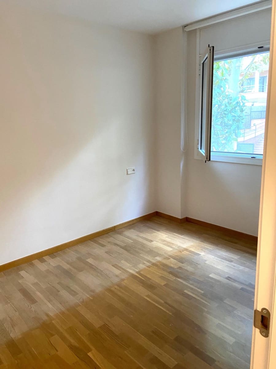Piso de 4 habitaciones en Sant Cugat del Vallès en venta con piscina - 780.000 € (Ref: 9841250)