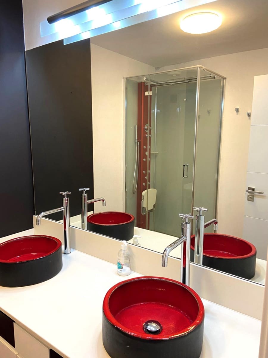 Piso de 4 habitaciones en Sant Cugat del Vallès en venta con piscina - 780.000 € (Ref: 9841250)