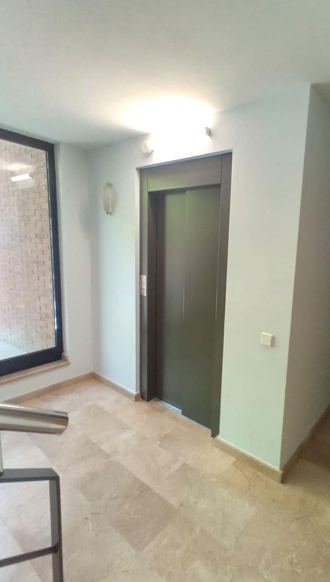 Piso de 4 habitaciones en Sant Cugat del Vallès en venta con piscina - 780.000 € (Ref: 9841250)
