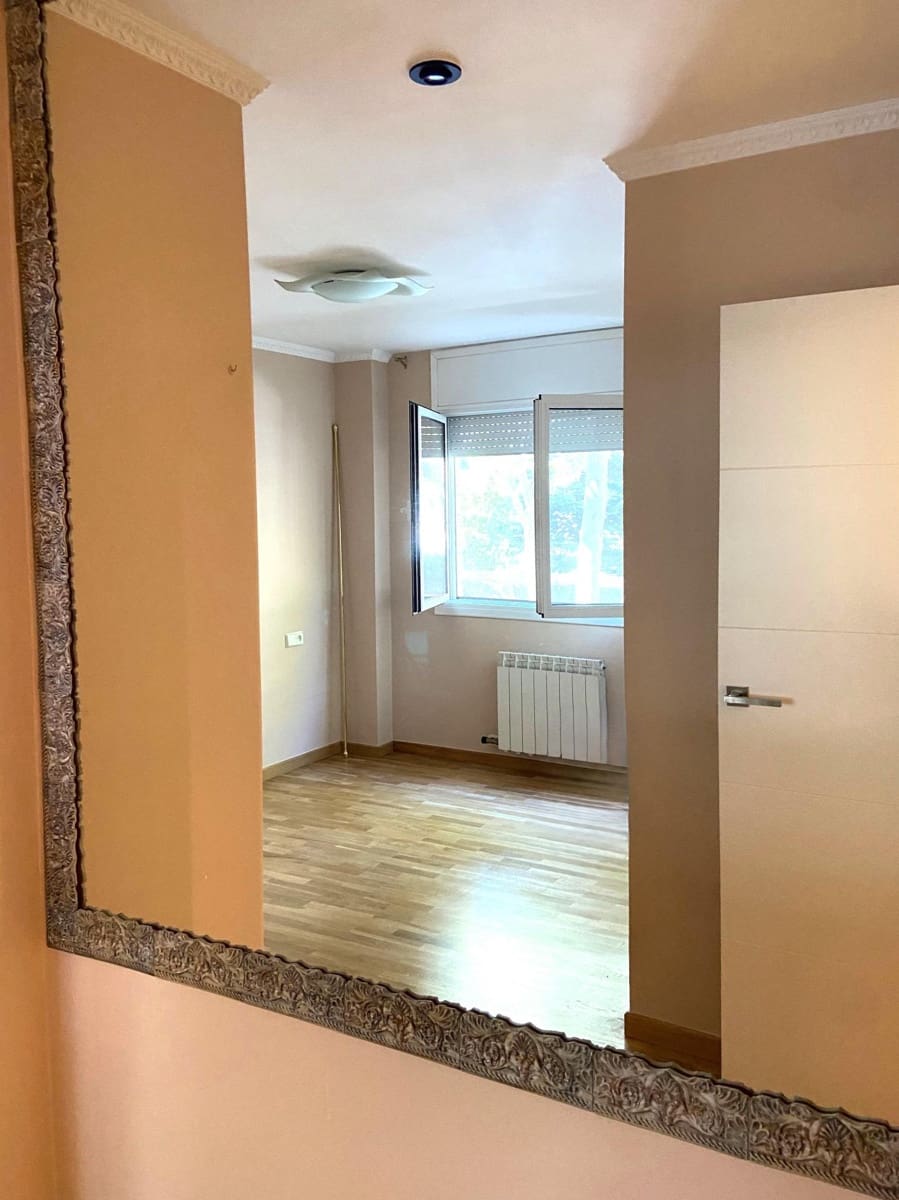Piso de 4 habitaciones en Sant Cugat del Vallès en venta con piscina - 780.000 € (Ref: 9841250)