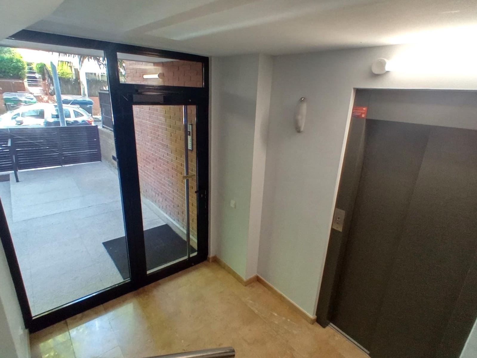 Piso de 4 habitaciones en Sant Cugat del Vallès en venta con piscina - 780.000 € (Ref: 9841250)